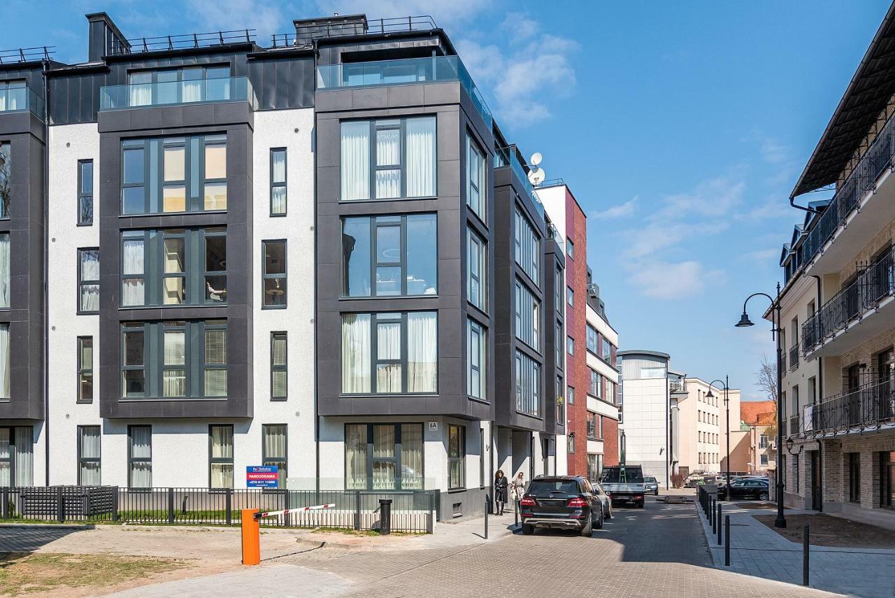 Happy Inn Gold Studio, Self Check-In, Parking In The Underground Garage VNO Exterior photo
