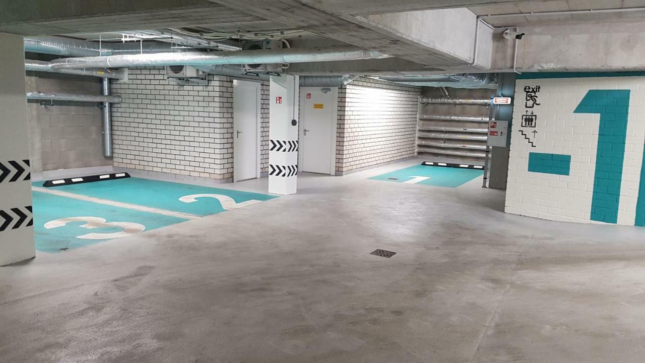 Happy Inn Gold Studio, Self Check-In, Parking In The Underground Garage VNO Exterior photo
